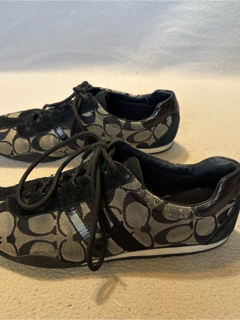 Coach Katelyn Black and Gray Canvas Signature Logo Sneakers size 7.5
